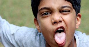 Hindi Wisdom Poem about Current Generation आज की पीढ़ी