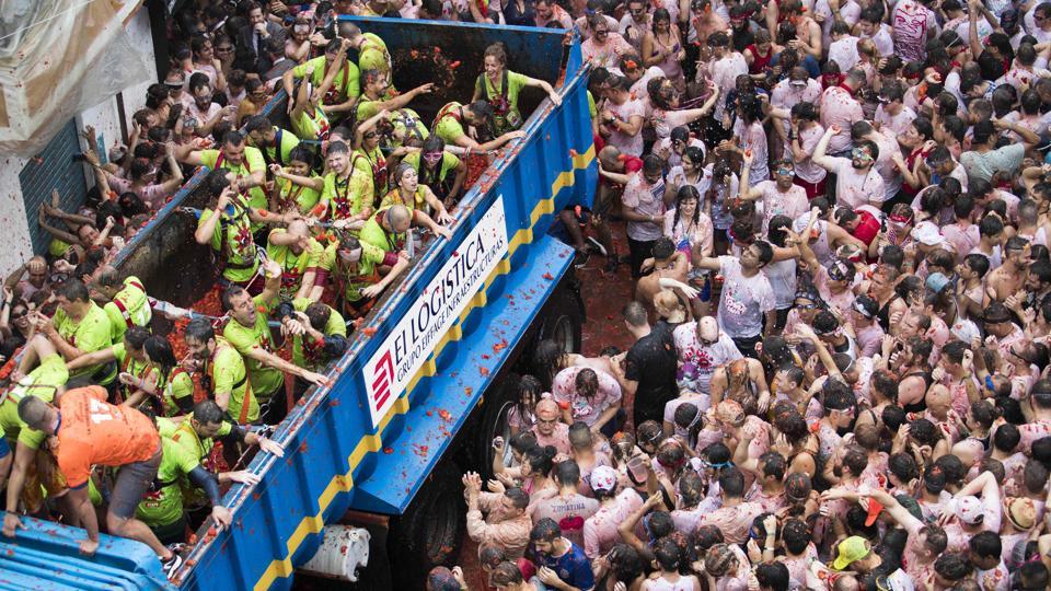 Every year on Wednesday towards the end of August this weeklong festival begins which features music, dance, parades, and fireworks. For the participants a paella cooking festival is organized a night before the tomato fight.