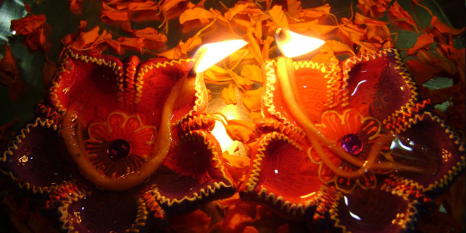 Diwali Lamps: Hindu Culture & Tradition