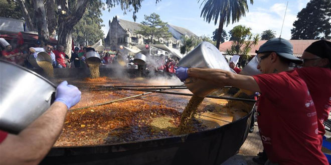 Uruguay Guinness World Record: Largest lentil stew