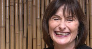 40 डॉलर में किराए की मां Need A Mom - Hire Professional Mother