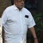 Director Shyam Benegal arrives to pay last respects to the deceased Indian actor Om Puri during his funeral in Mumbai on January 6, 2017