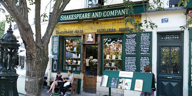 Shakespeare and Company (Paris, France)