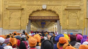 Devotees pay obeisance and offer sewa at the Golden Temple on the holy occasion. Guru Gobind Singh is the tenth Sikh Guru