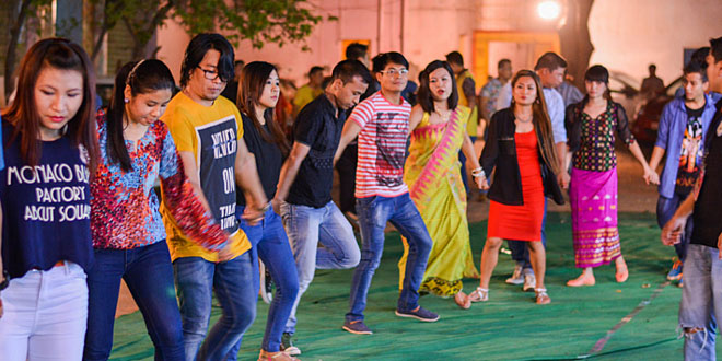 Holi in Manipur, Yaosang Festival & Thabal Chongba Dance
