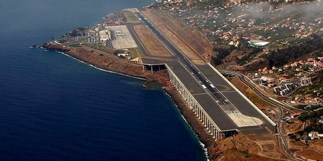 मदेरा एयरपोर्ट (पुर्तगाल) / Madeira Airport, Santa Cruz, Madeira, Portugal