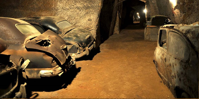 पुराने वाहनों की कब्रगाह: बुरबों सुरंग