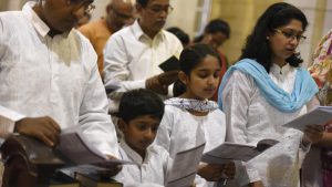 Churches observe the day with a service that normally takes place in the evening, where they remember Christ’s death with hymns, thanksgiving prayers, talk about the special significance that the day holds and observe the Lord’s Supper