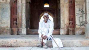 Evenings at Adham Khan’s tomb are an affair more for the elderly, who make use of the octagonal pathways in the monument for leisurely strolls. Lamenting at the ignorance surrounding the structure Santosh Kumar said, ‘I come here to relax and see the intricate work of that time. Sometimes I roam here with other old people like myself. Such amazing workmanship that it is still standing today. Though I do not know the history but it intrigues me. The sad part is people do not seem to appreciate it enough.