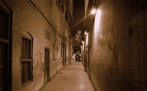Narrow lane at Jallianwala Bagh