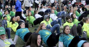 Most people crab-walking at once