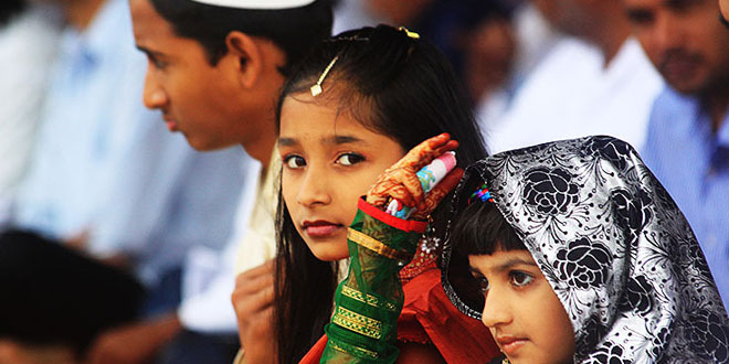 Eid-ul-Fitr Prayers: Islamic Culture & Traditions