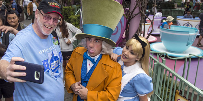 Most consecutive visits to Disneyland