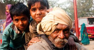 एक आशीर्वाद: दुष्यंत कुमार