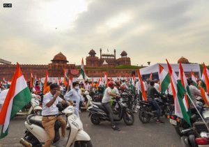 MPs Attend Tiranga Bike Rally From Red Fort to Parliament