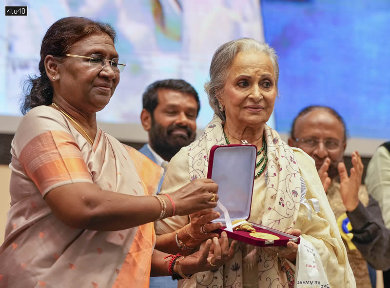 President Droupadi Murmu presents the Dadasaheb Phalke Award to actor Waheeda Rehman