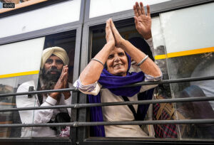 Sikh pilgrims leave for Pakistan to attend events related to Guru Nanak Dev birth anniversary