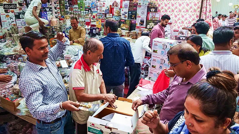 People thronged utensils shop in Delhi Sarojini Nagar market on the auspicious occasion of Dhanteras